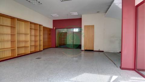 - Oportunidade única de adquirir um espaço...