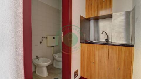 - Oportunidade única de adquirir um espaço...