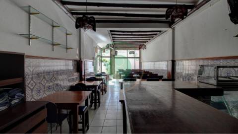 - Vende-se restaurante na Figueira da Foz,...