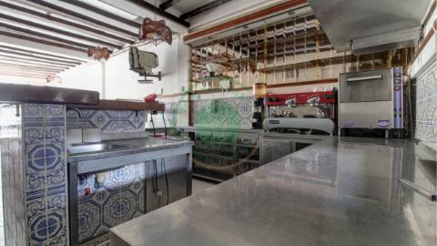 - Vende-se restaurante na Figueira da Foz,...