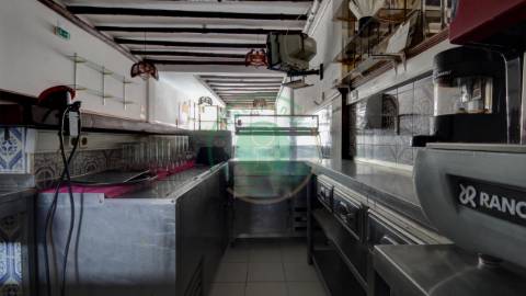 - Vende-se restaurante na Figueira da Foz,...