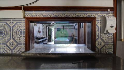 - Vende-se restaurante na Figueira da Foz,...