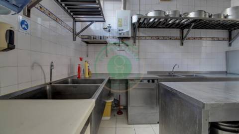 - Vende-se restaurante na Figueira da Foz,...