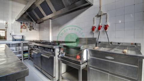 - Vende-se restaurante na Figueira da Foz,...