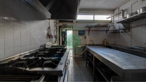 - Vende-se restaurante na Figueira da Foz,...