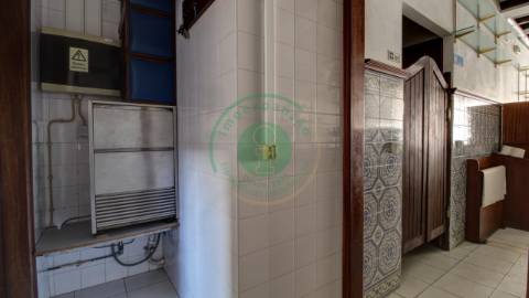 - Vende-se restaurante na Figueira da Foz,...