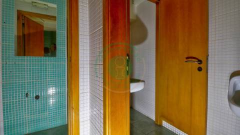 - Vende-se restaurante no centro da Figueira da...