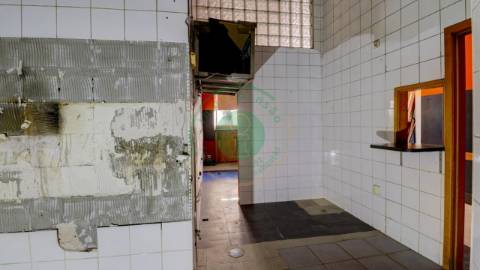 - Vende-se restaurante no centro da Figueira da...