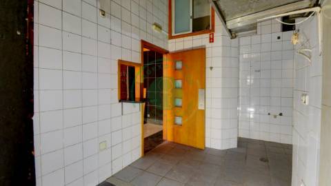 - Vende-se restaurante no centro da Figueira da...