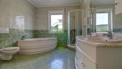 - Descubra esta propriedade única na Figueira da...