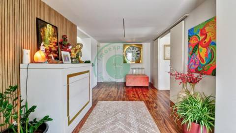 - Vende-se moradia T4+1, na Figueira da Foz,...