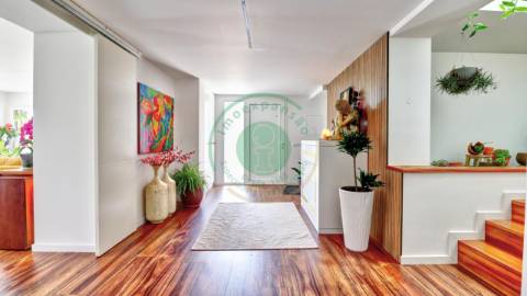 - Vende-se moradia T4+1, na Figueira da Foz,...