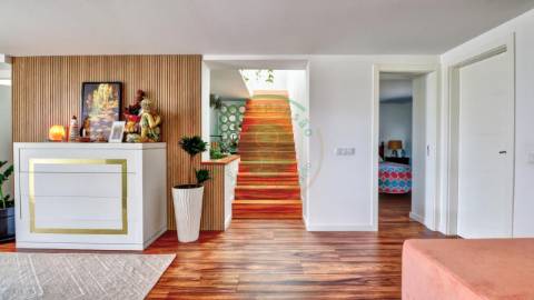 - Vende-se moradia T4+1, na Figueira da Foz,...