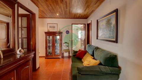 - Vende-se apartamento T3 na Figueira da Foz, com...