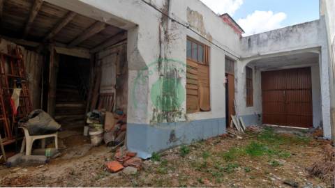 - Propriedade situada no centro histórico da...