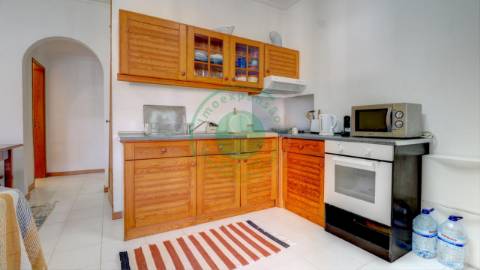 - Arrenda-se T2 mobilado, situado na Urbanização...