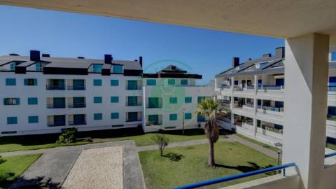 - Arrenda-se T2 mobilado, situado na Urbanização...