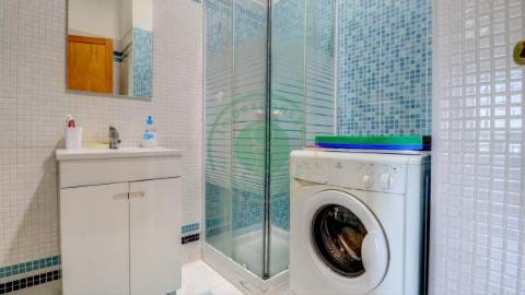 - Arrenda-se T2 mobilado, situado na Urbanização...