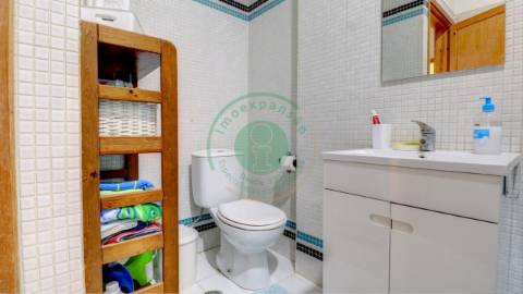 - Arrenda-se T2 mobilado, situado na Urbanização...