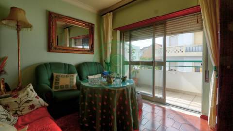 - Vende-se apartamento T3 na Figueira da Foz, no...