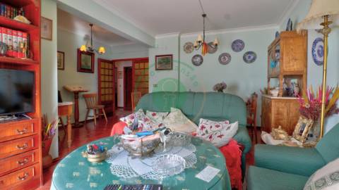 - Vende-se apartamento T3 na Figueira da Foz, no...