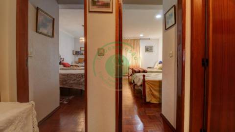 - Vende-se apartamento T3 na Figueira da Foz, no...