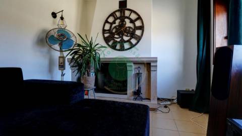 - Vende-se apartamento T3 na Figueira da Foz, em...