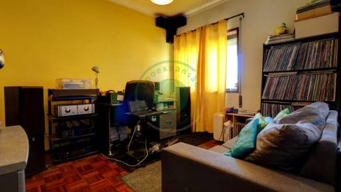 - Vende-se apartamento T3 na Figueira da Foz, em...