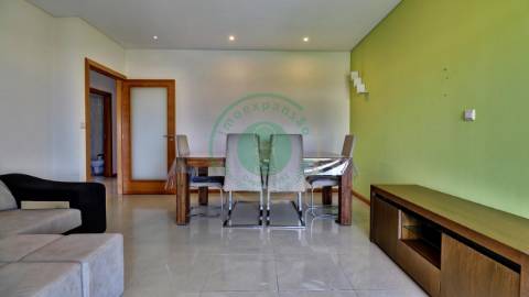-Vende-se apartamento T2 na Figueira da Foz, em...
