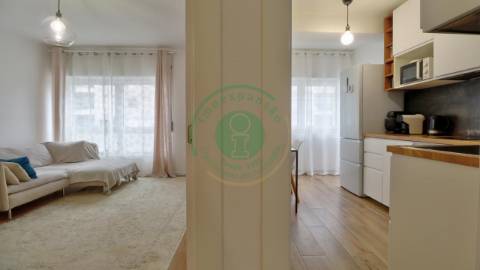 - Vende-se apartamento T2 totalmente renovado na...