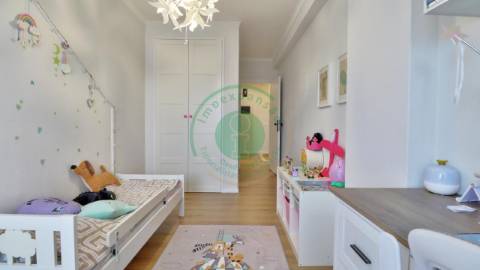 - Vende-se apartamento T2 totalmente renovado na...