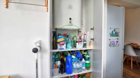 - Vende-se apartamento T2 totalmente renovado na...