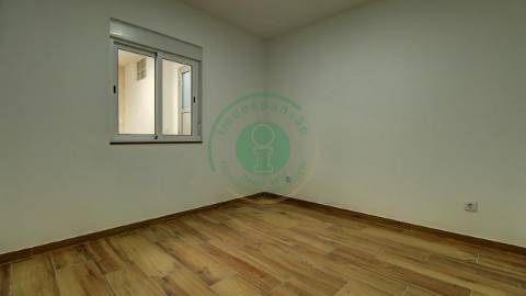 - Arrenda-se andar de moradia T2 na Figueira da...