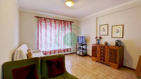 - Vende-se apartamento T2 na Figueira da Foz,...
