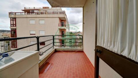 - Vende-se apartamento T2 na Figueira da Foz,...