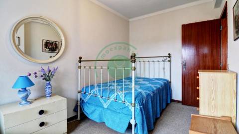 - Vende-se apartamento T2 na Figueira da Foz,...