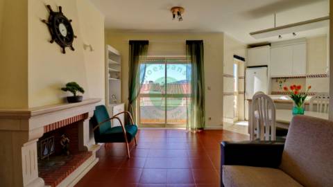 - Vende-se apartamento T2 na Figueira da Foz, em...