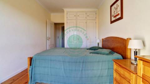 - Vende-se apartamento T2 na Figueira da Foz, em...