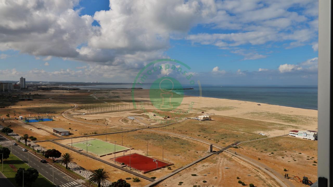 -  Vende-se T1K remodelado na Figueira da Foz,...