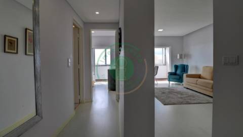 -  Vende-se T1K remodelado na Figueira da Foz,...