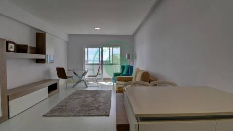 -  Vende-se T1K remodelado na Figueira da Foz,...