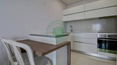 -  Vende-se T1K remodelado na Figueira da Foz,...