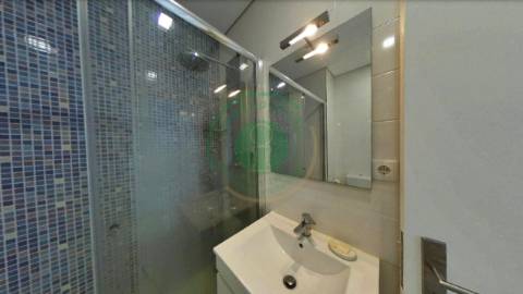 -  Vende-se T1K remodelado na Figueira da Foz,...