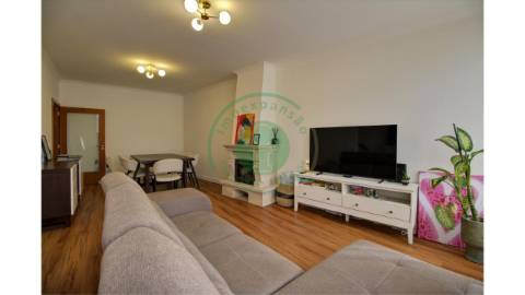 - Vende-se moradia T3 na Figueira da Foz, em zona...