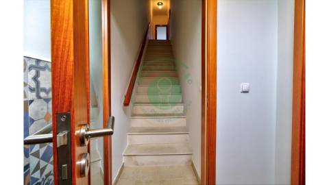 - Vende-se moradia T3 na Figueira da Foz, em zona...