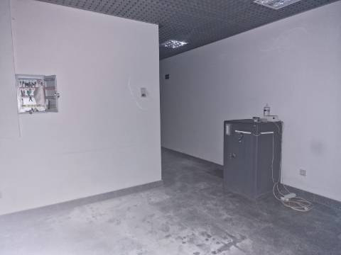 Loja de 295m2 no Centro das Pedras Salgadas