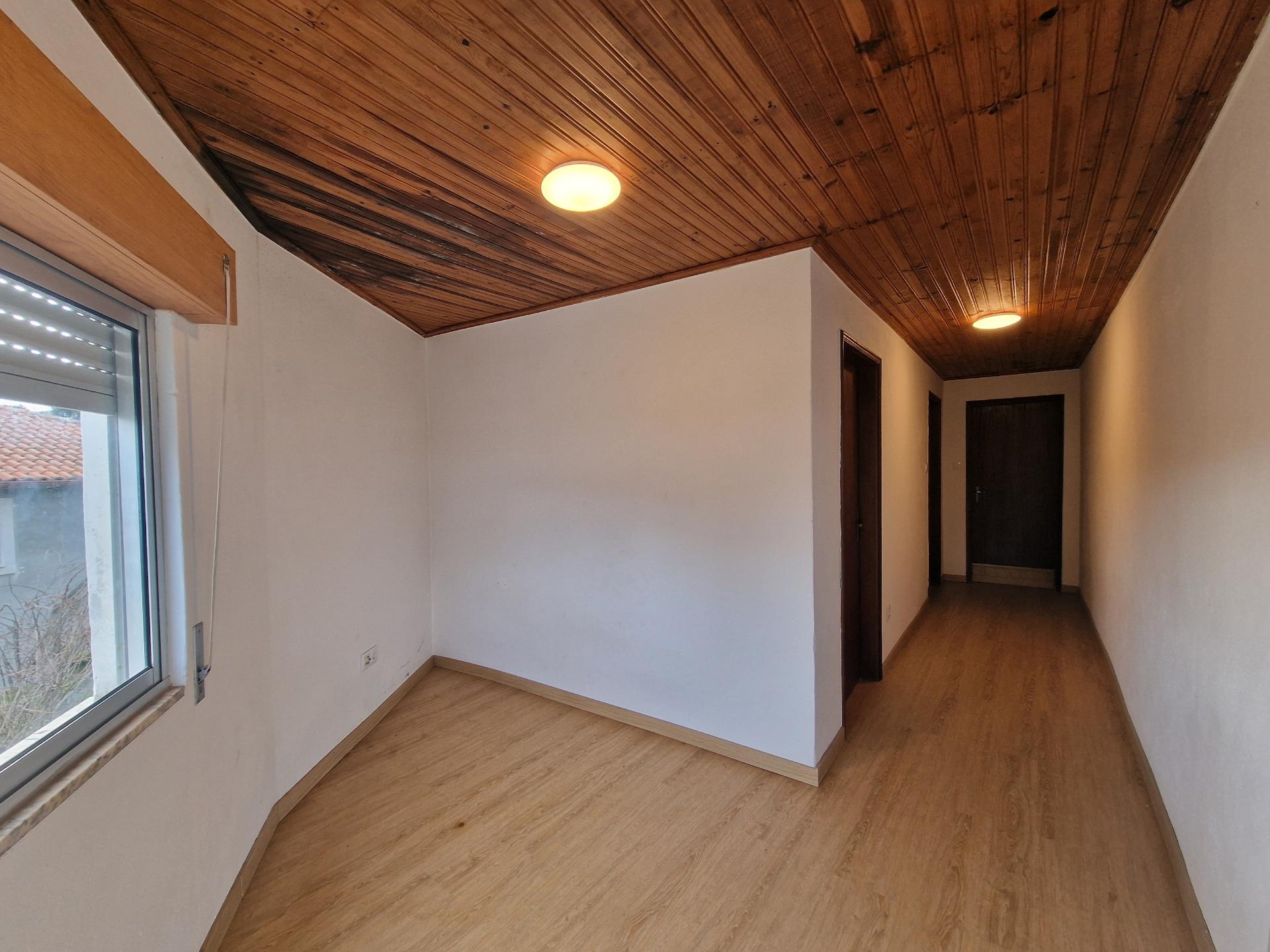 T1 a 2 minutos do nó da A4 (Parada do Pinhão/Justes)