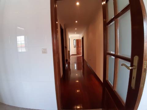 A Estrear, Moradias T4+1 na Urbanização Villa Sol em Vila Real