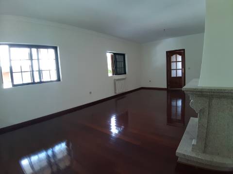 A Estrear, Moradias T4+1 na Urbanização Villa Sol em Vila Real