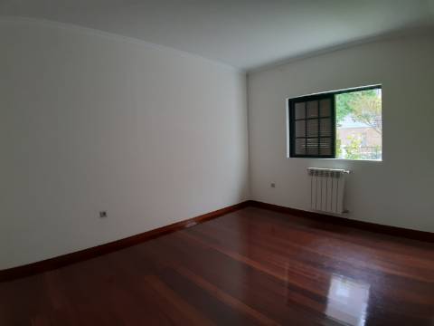 A Estrear, Moradias T4+1 na Urbanização Villa Sol em Vila Real